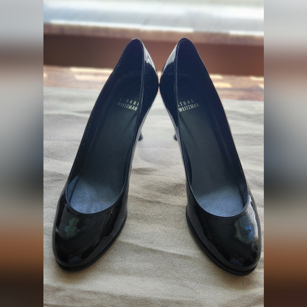 Stuart Weitzman Black Heels Sleek Design